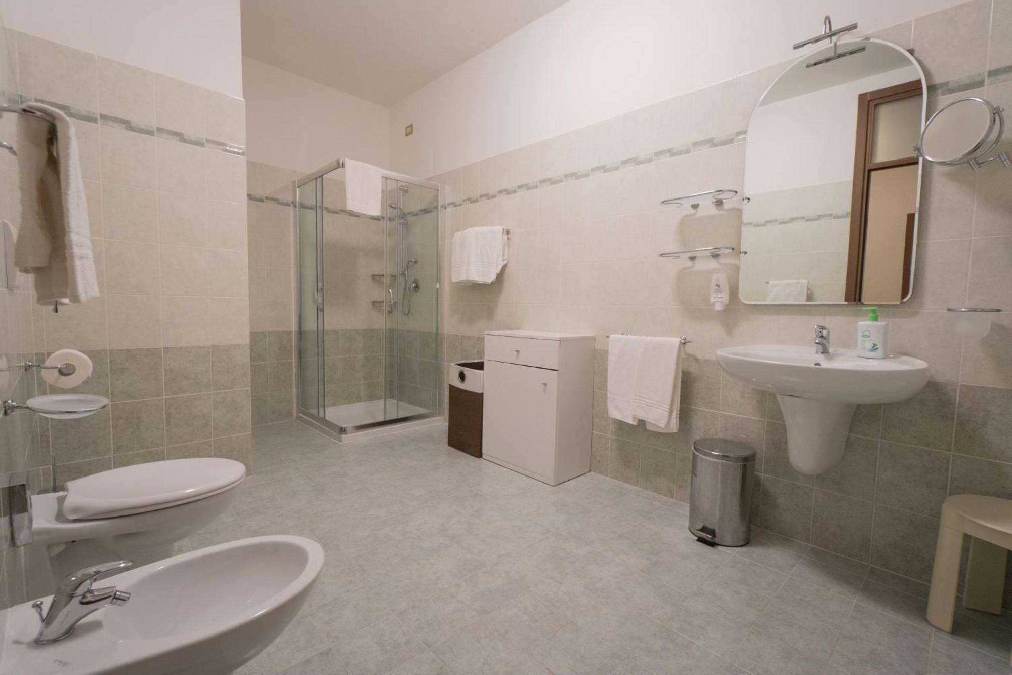 Apartments "Villa Imelda" Limone sul Garda Exterior foto