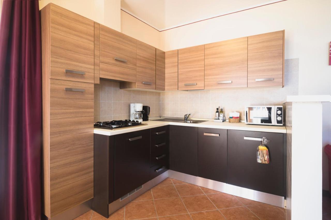 Apartments "Villa Imelda" Limone sul Garda Exterior foto